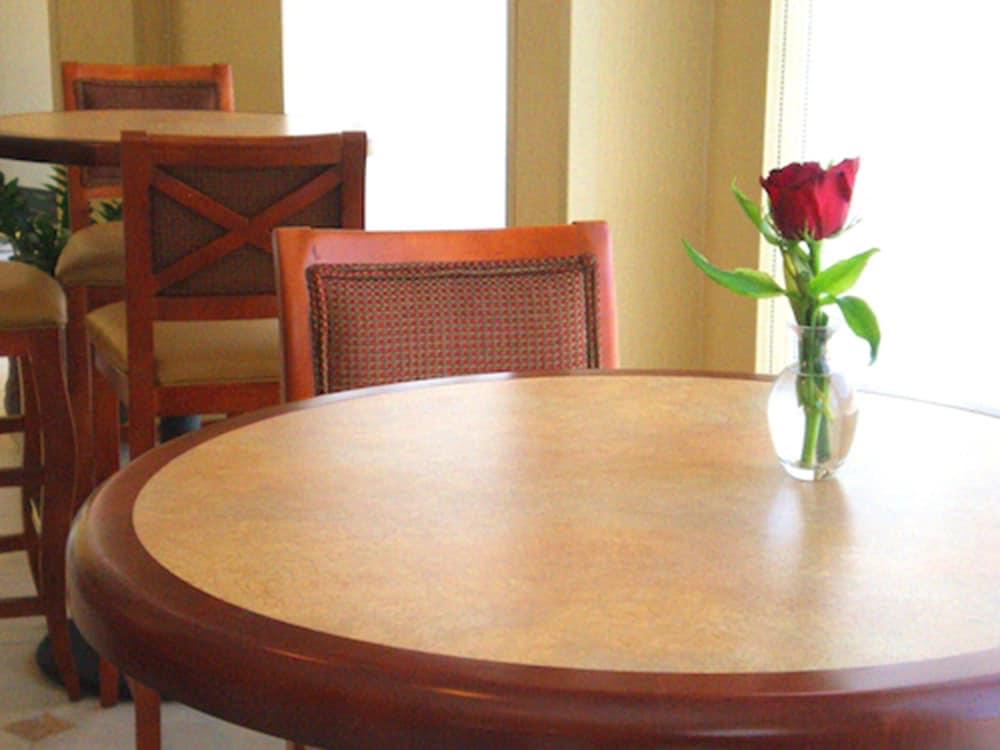 Hilton Garden Inn Riverhead Eksteriør billede