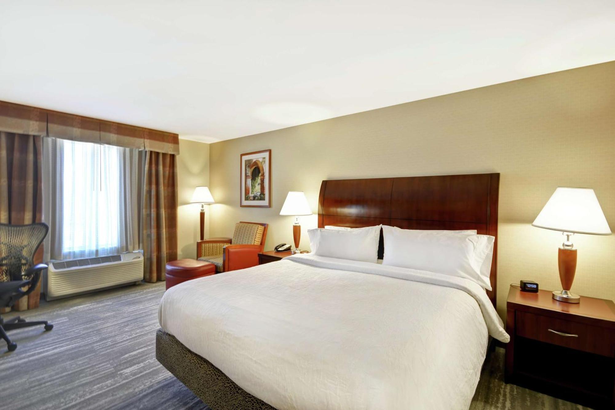 Hilton Garden Inn Riverhead Eksteriør billede