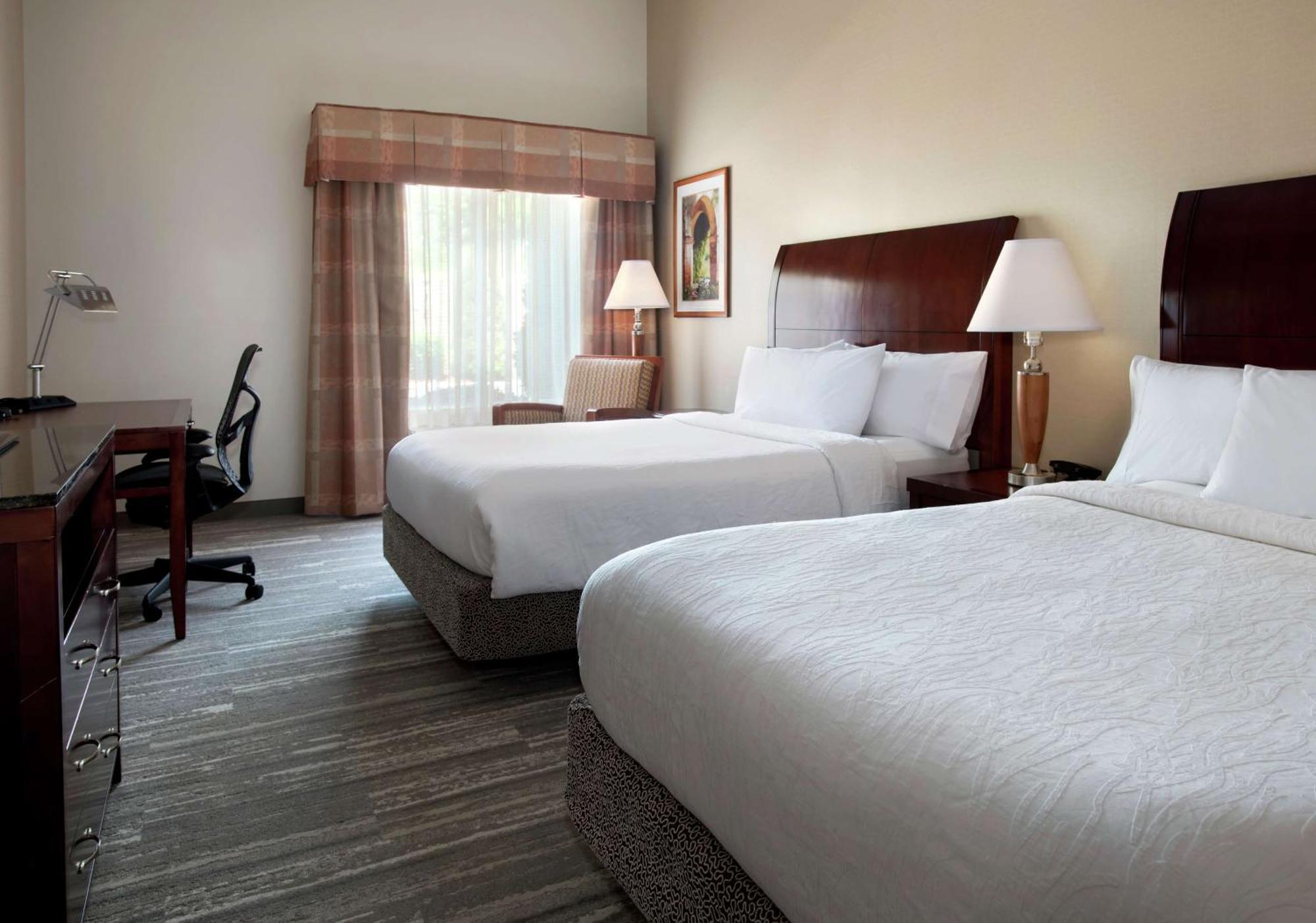 Hilton Garden Inn Riverhead Eksteriør billede