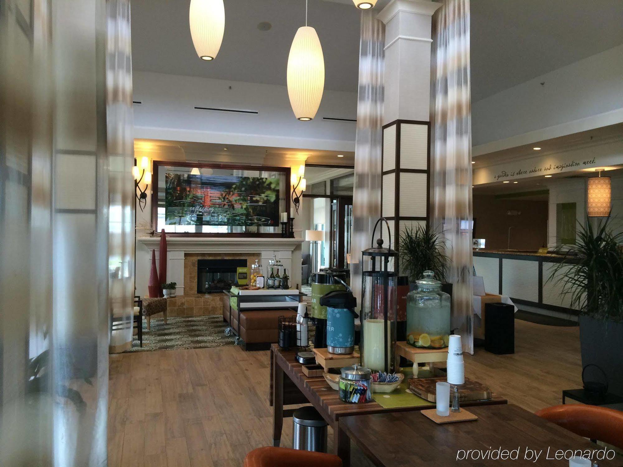 Hilton Garden Inn Riverhead Eksteriør billede