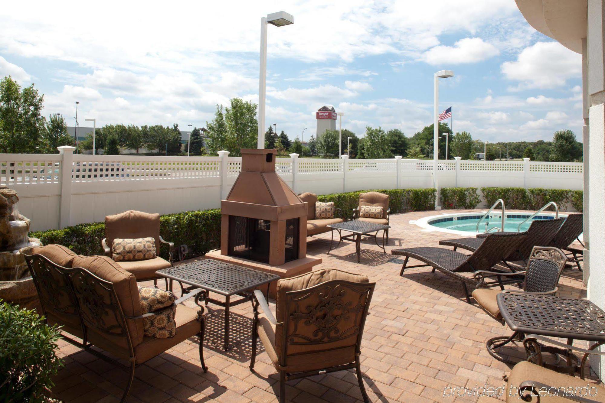 Hilton Garden Inn Riverhead Eksteriør billede