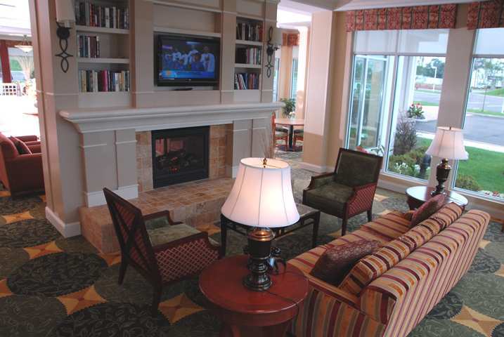 Hilton Garden Inn Riverhead Eksteriør billede